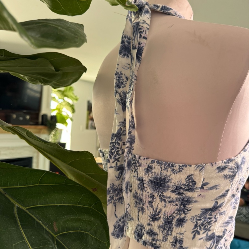 Abercrombie & Fitch Floral Blue and White Women's Top - Picture 4 of 10